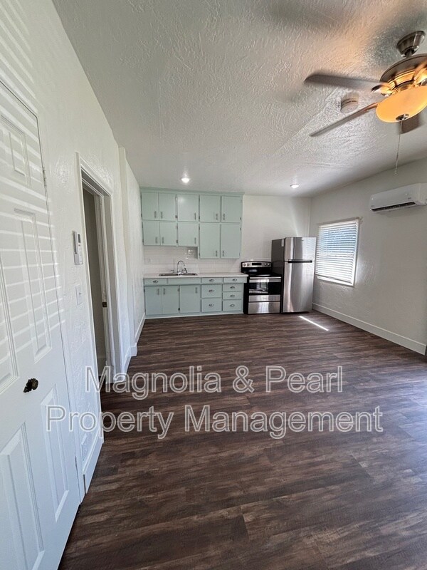 Foto del edificio - 1521 Blaine St