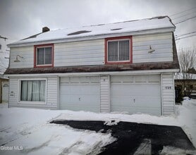 Building Photo - 1735 Western Ave