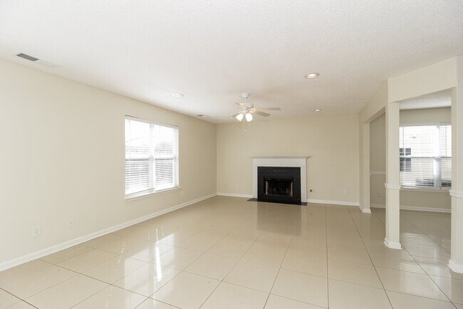 Building Photo - 5023 Serenity Point Ln