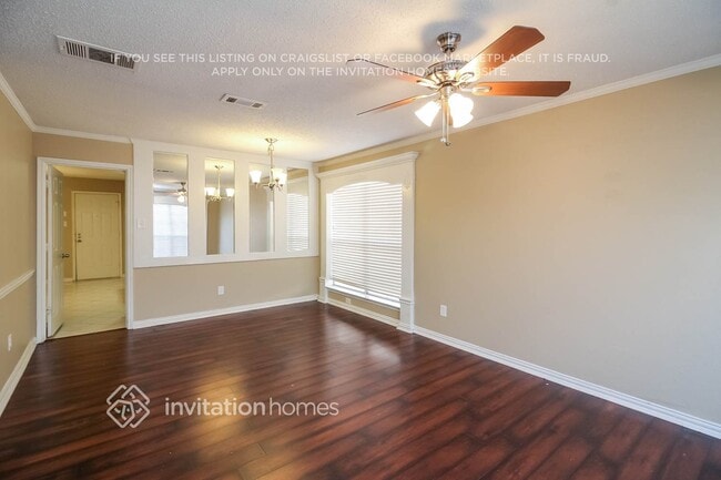 Building Photo - 2837 Perrine Pl