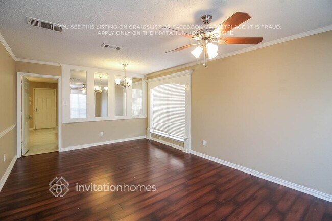 Foto del edificio - 2837 Perrine Pl