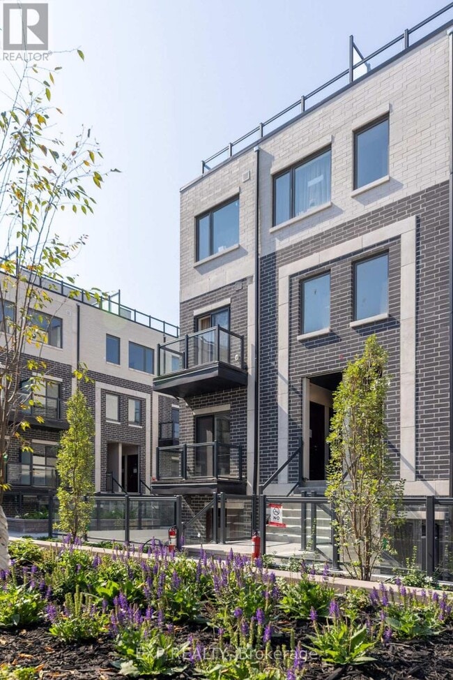Building Photo - 3423 Sheppard Ave E