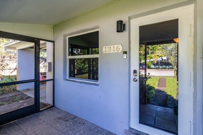 Foto del edificio - 1316 NE 1st Ave