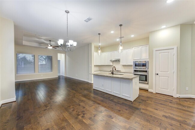 Foto del edificio - 15115 Honea Flat Ct