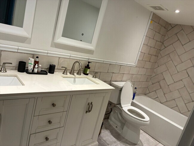 Foto del edificio - 8155 E Roosevelt St