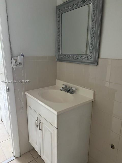 Foto del edificio - 2175 NE 170th St