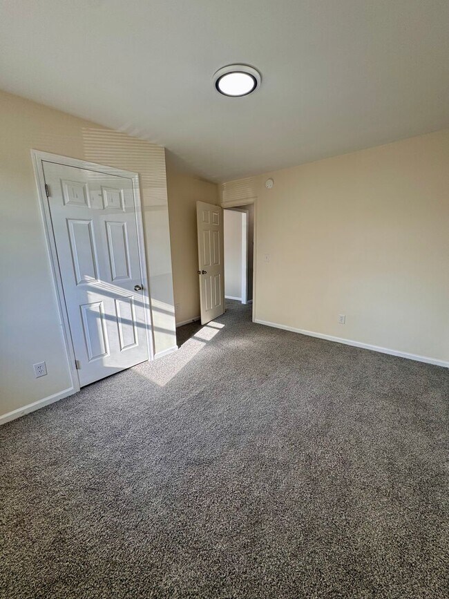 Foto del edificio - Charming 2 Bedroom Townhouse in New Market