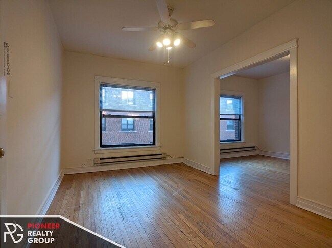 Foto del edificio - 812 W Waveland Ave