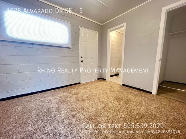 Building Photo - 1st Month Rent Free! Remodeled 1 Bedroom, ...