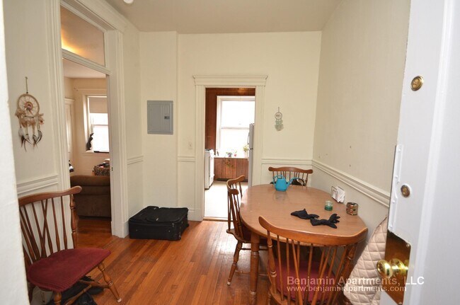 Building Photo - 5 Walbridge St