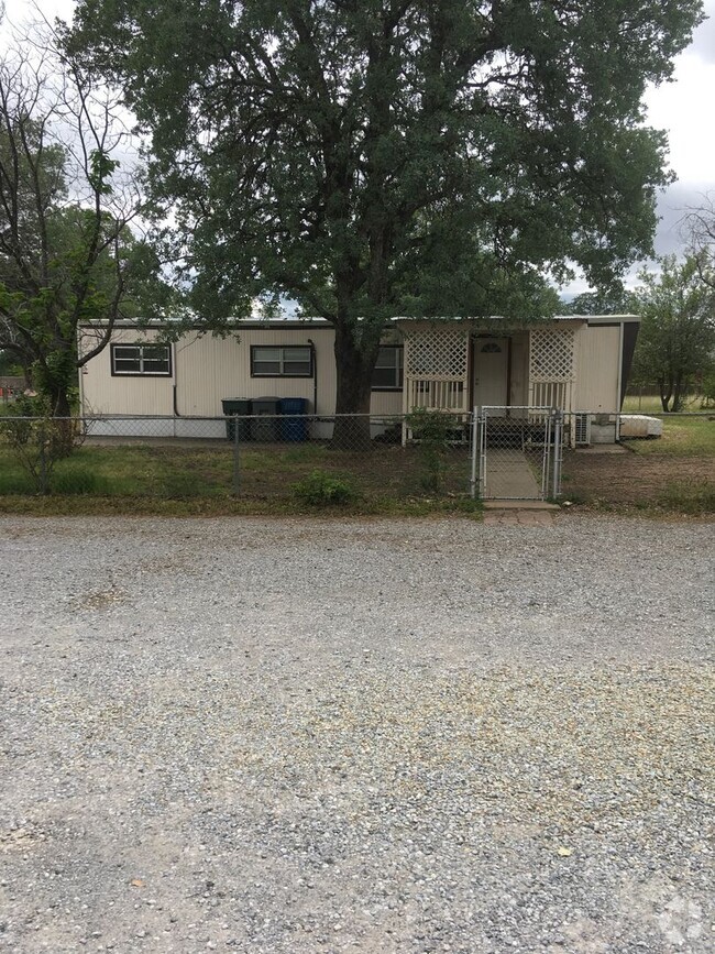 Building Photo - 3583 Oasis Rd