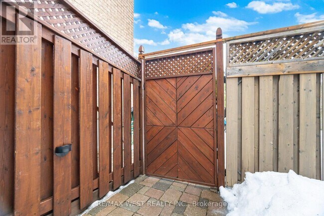 Building Photo - 3778 Arbourview Terrace