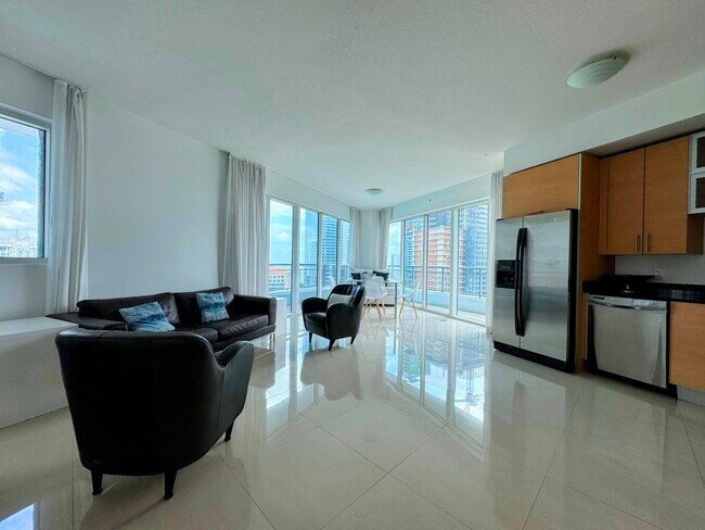 Foto del edificio - 60 SW 13th St