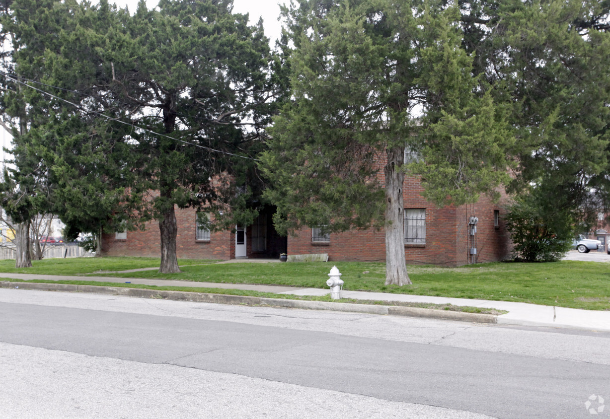 Building Photo - Cedar View Apartments