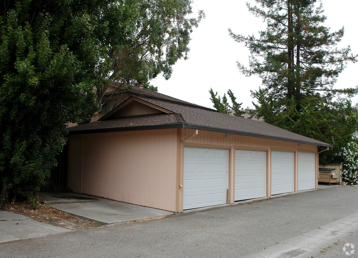 Building Photo - 1019 Kirsten Ct