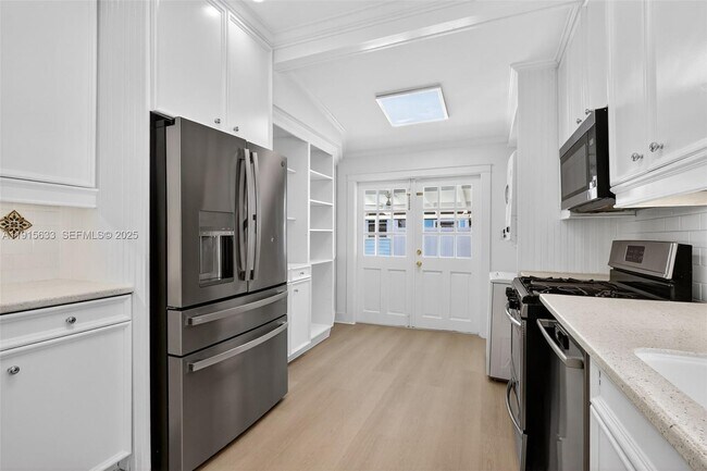 Foto del edificio - 123 N Ocean Breeze