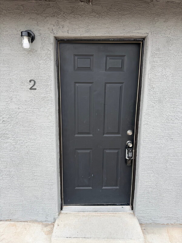 Building Photo - 561 S Meridian Rd