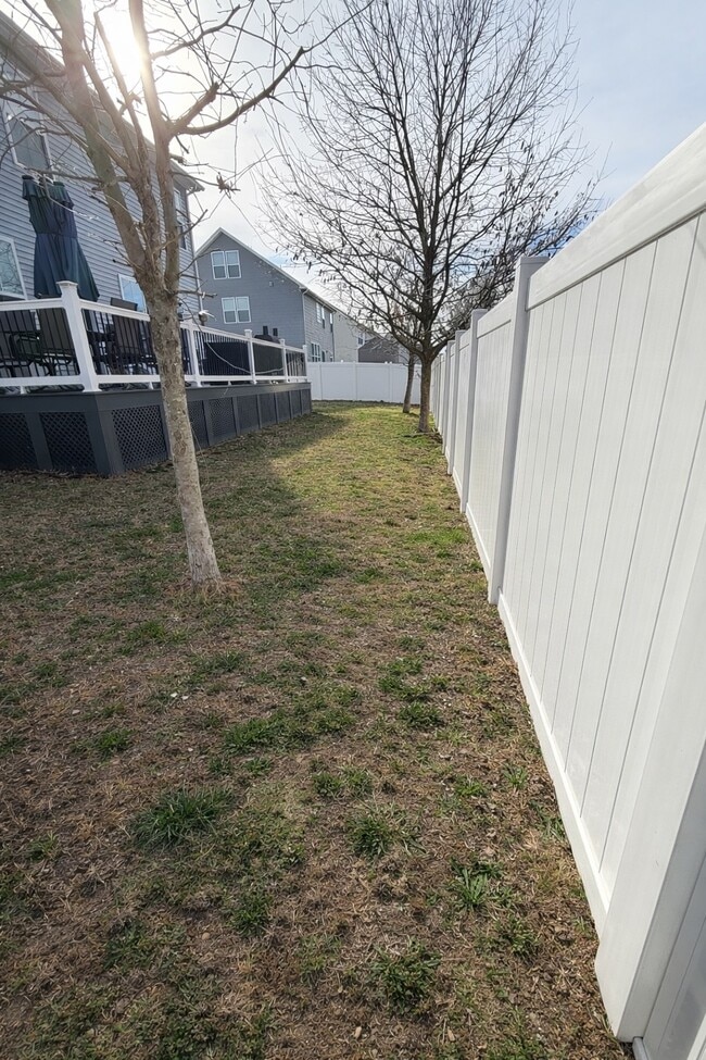 Foto del edificio - 211 Benthall Rd