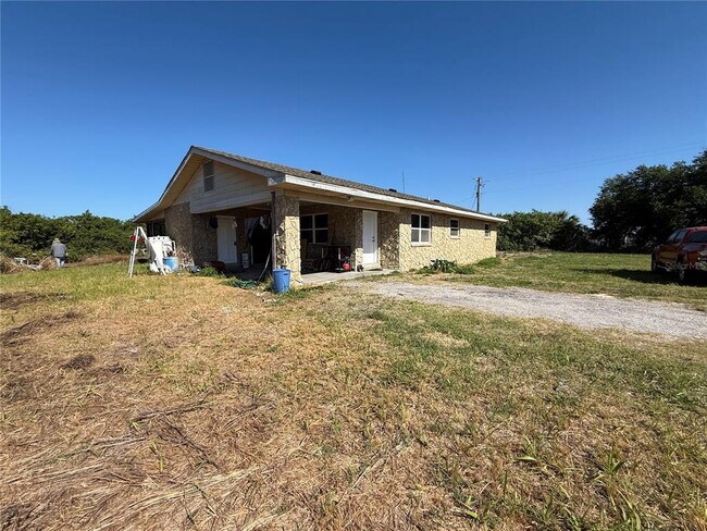 Foto del edificio - 2122 Gulf City Rd
