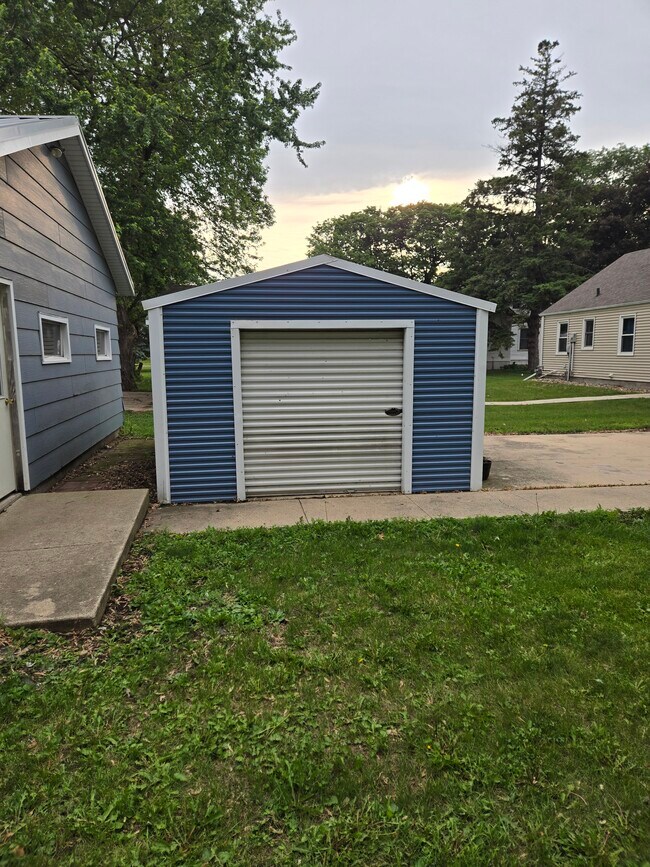 Foto del edificio - 207 E 4th St