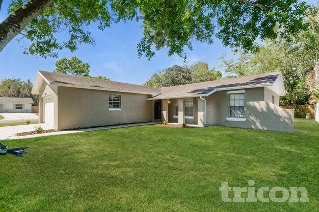 Building Photo - 1002 Saxon Ct