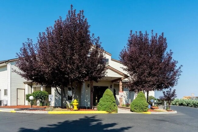 Foto del edificio - 787 NW Canal Blvd