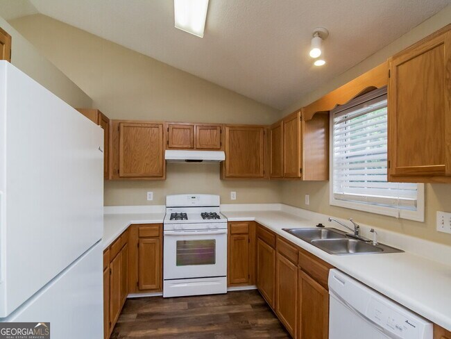 Building Photo - 2695 Chadwick Ln NW