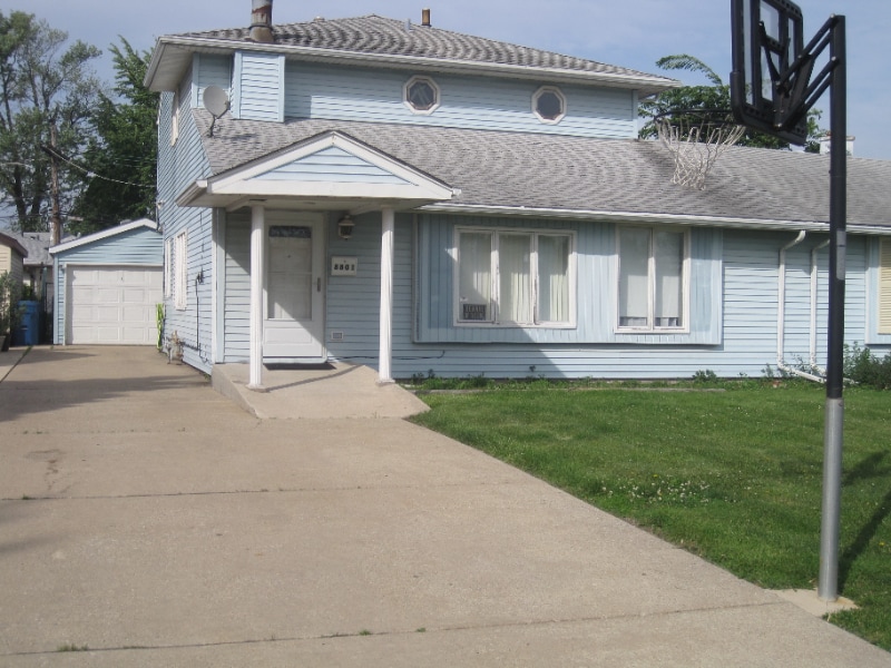 Primary Photo - 8801 Kolmar Ave