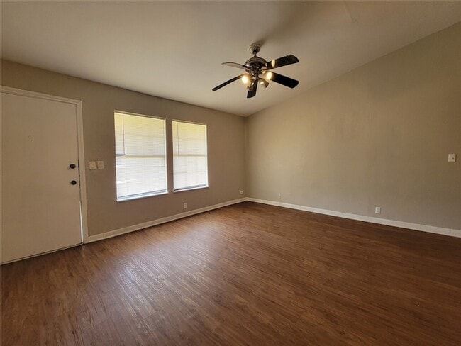 Photo - 1552 Cheyenne Rd House