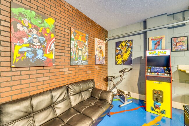 Building Photo - 407 Samuel St