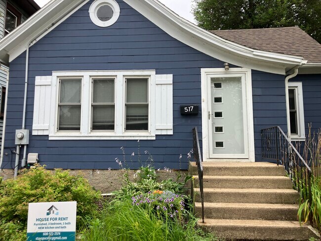 Building Photo - 517 E Johnson St