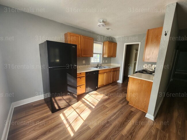 Foto del edificio - $1,050 3 bedroom / 2 bathroom - Single Family Home