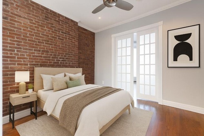 Building Photo - 252 Mott St