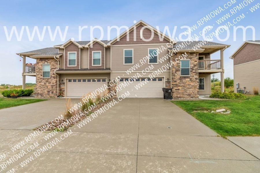 1104 Cheyenne Dr, Nevada, IA 50201 House Rental in Nevada, IA