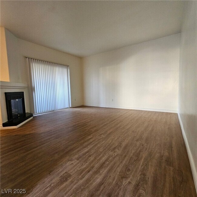 Foto del edificio - 9000 S Las Vegas Blvd