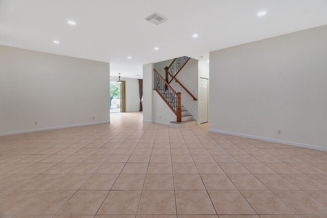 Building Photo - 223 Gazetta Way