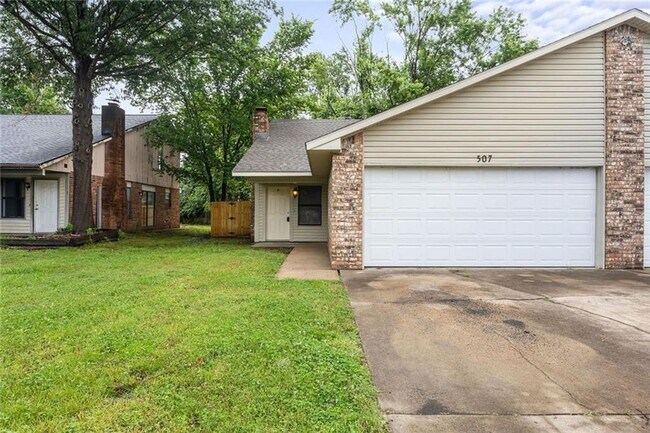 Building Photo - 507 N 37th St