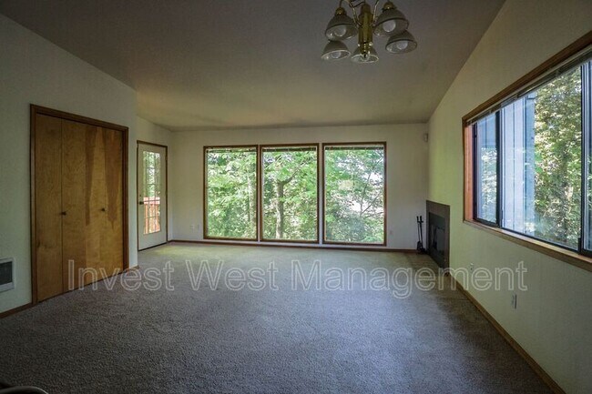 Foto del edificio - 2616 E 18th St
