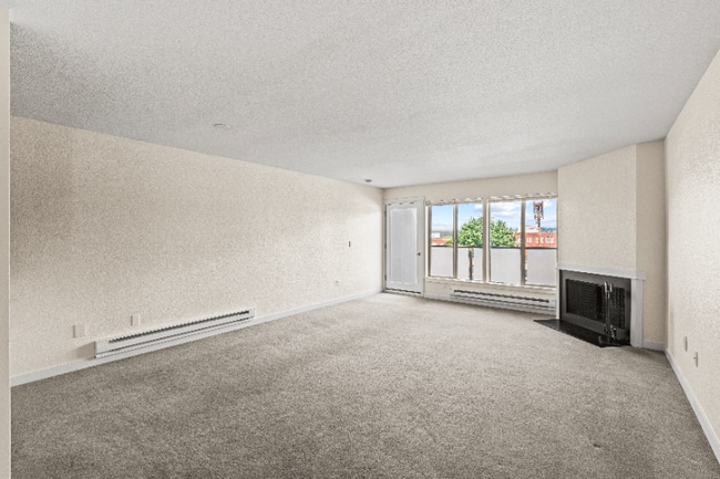 Building Photo - 5829 NE 75th St