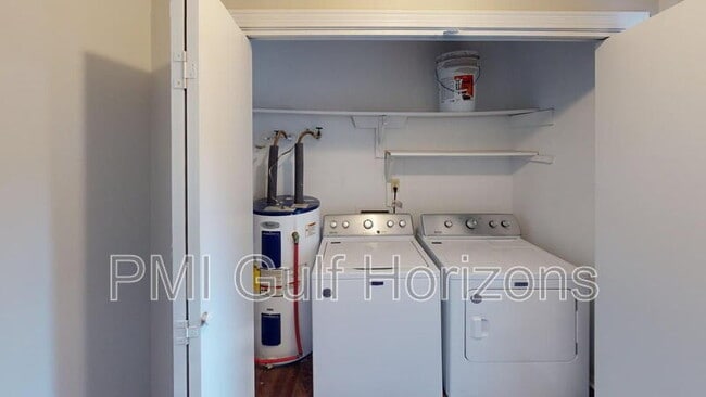 Building Photo - 1843 San Dollar Cir