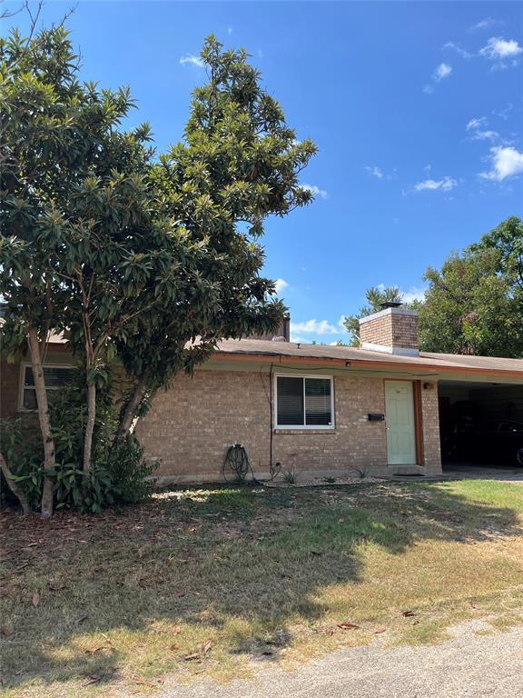 Building Photo - 2102 Ann Arbor Ave