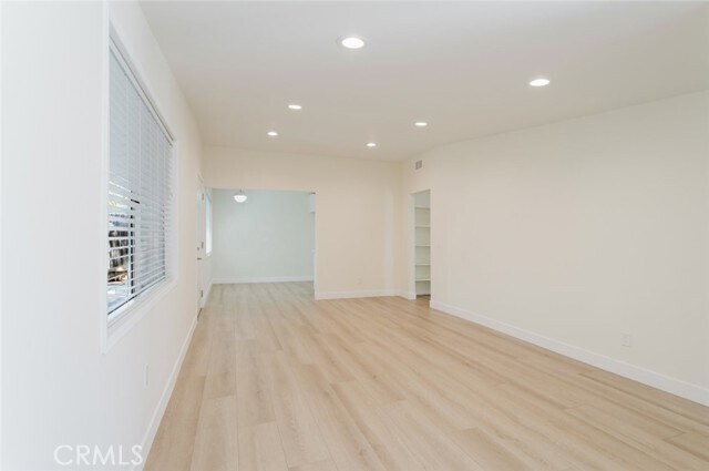 Foto del edificio - 16404 Donmetz St