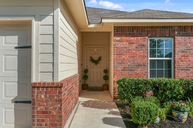 Building Photo - 158 Javelina Hl