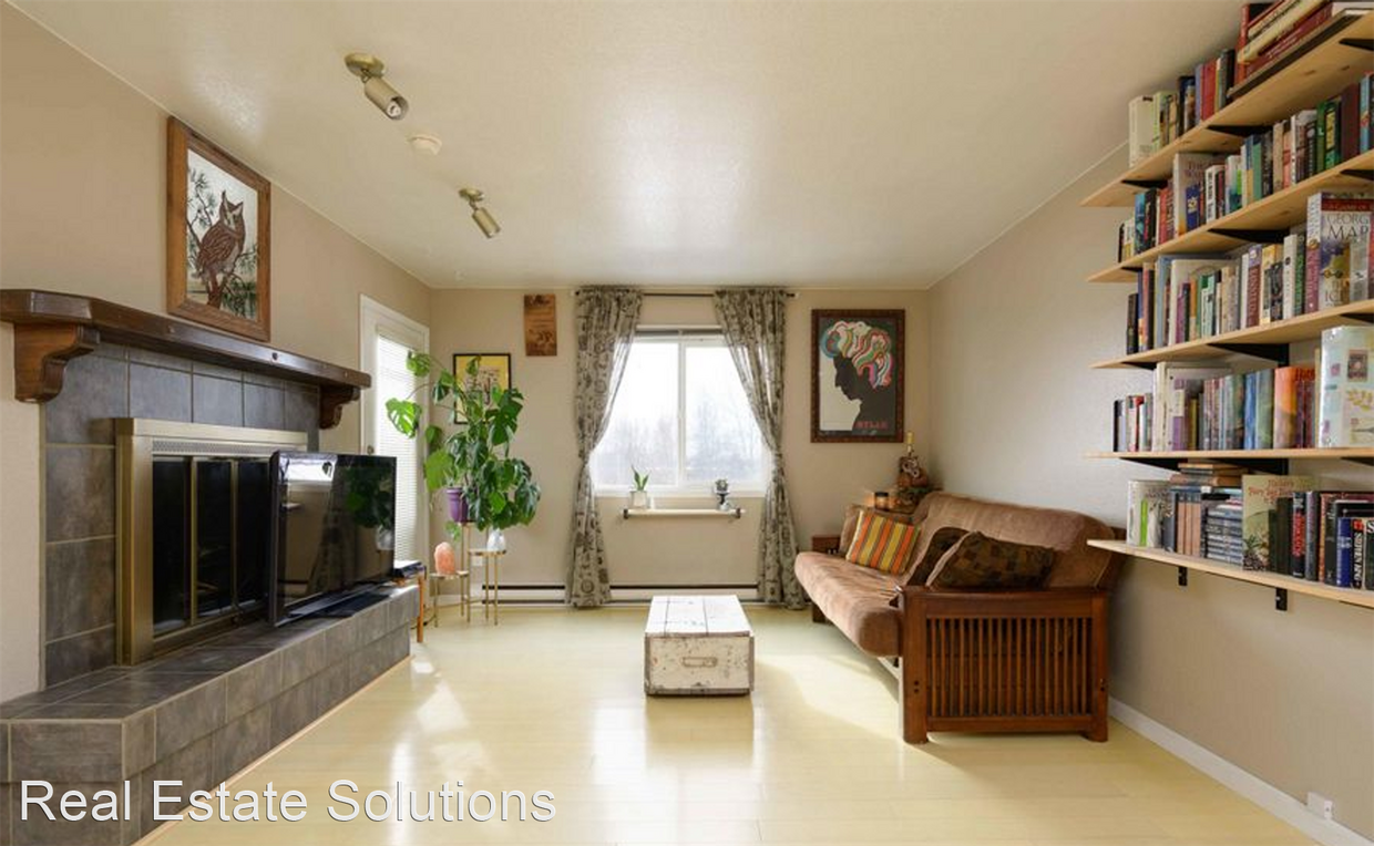 Primary Photo - 2 br, 1 bath House - 8601 Molanary Dr #11