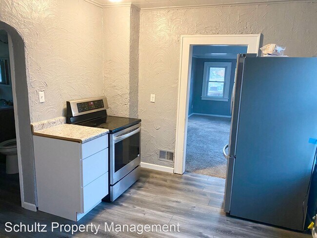Building Photo - 3 br, 1 bath House - 1425 Soo Marie Avenue