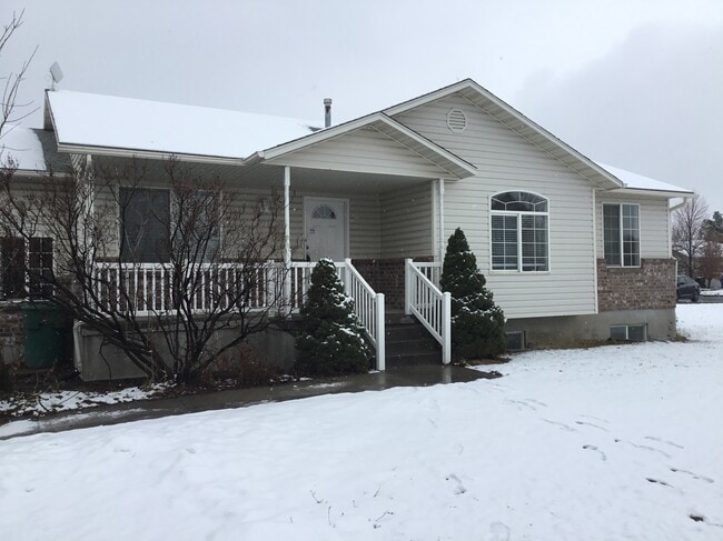 Building Photo - 4987 W Woodbend Rd