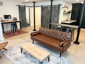 Building Photo - 177 Butternut St