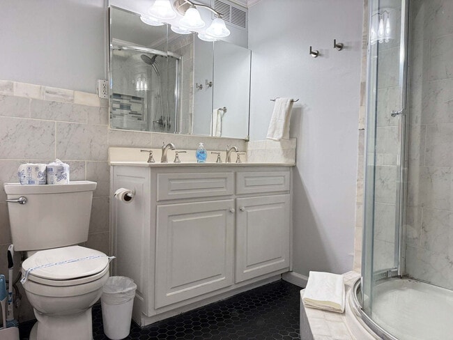 Foto del edificio - 215 Piedmont Ave NE