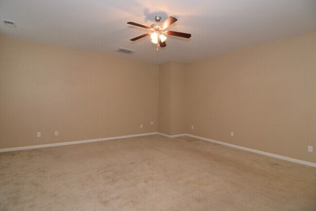 Building Photo - Large 4 Bedroom House Near Fort Gordon