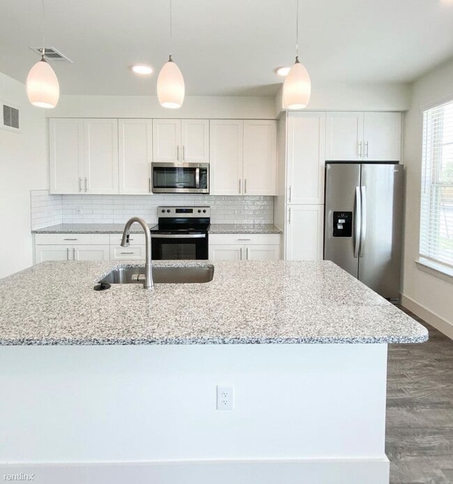 Building Photo - 2 br, 2 bath Condo - 2352 Westinghouse Rd ...